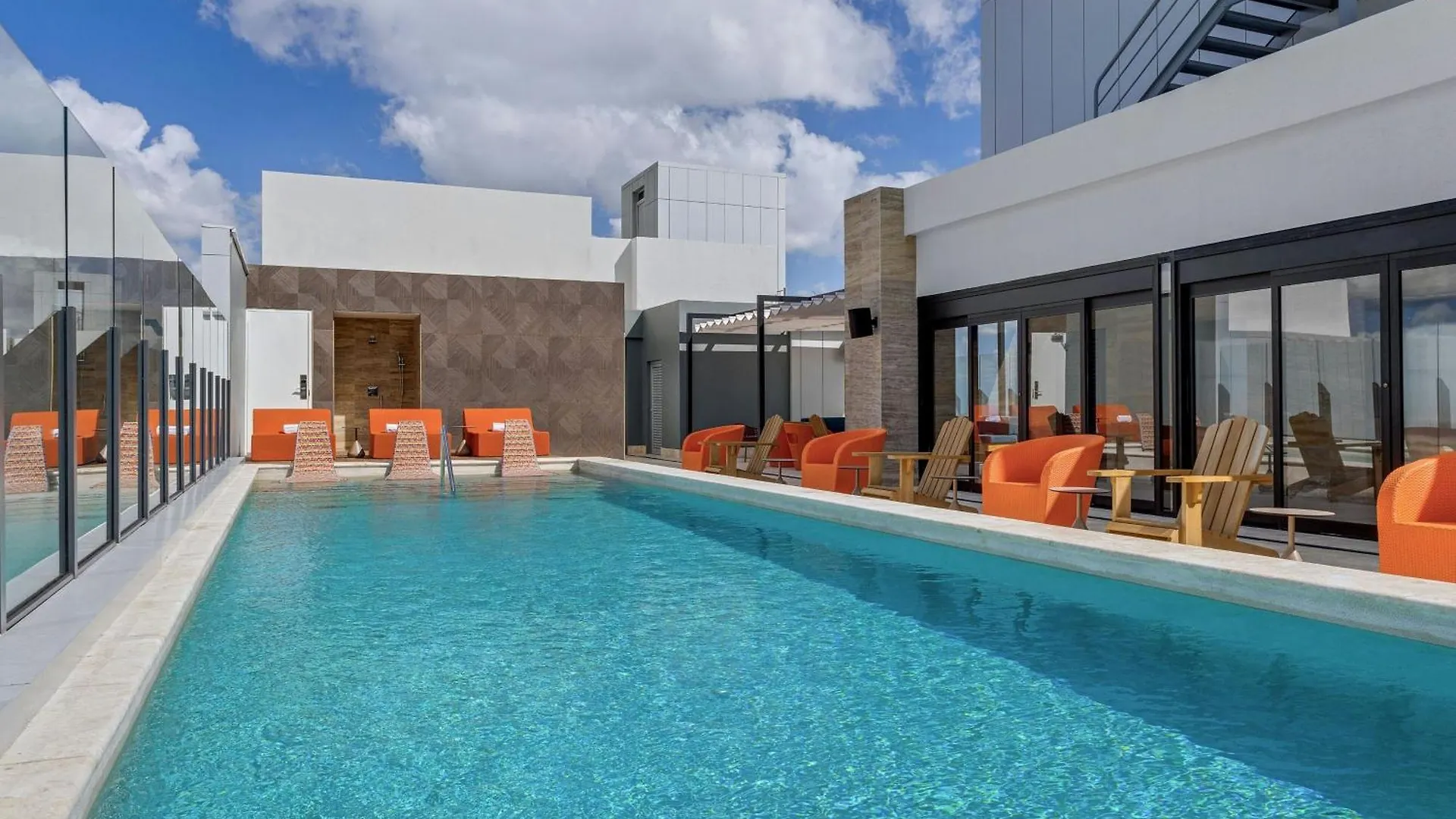 Aloft Santo Domingo Piantini Hotel