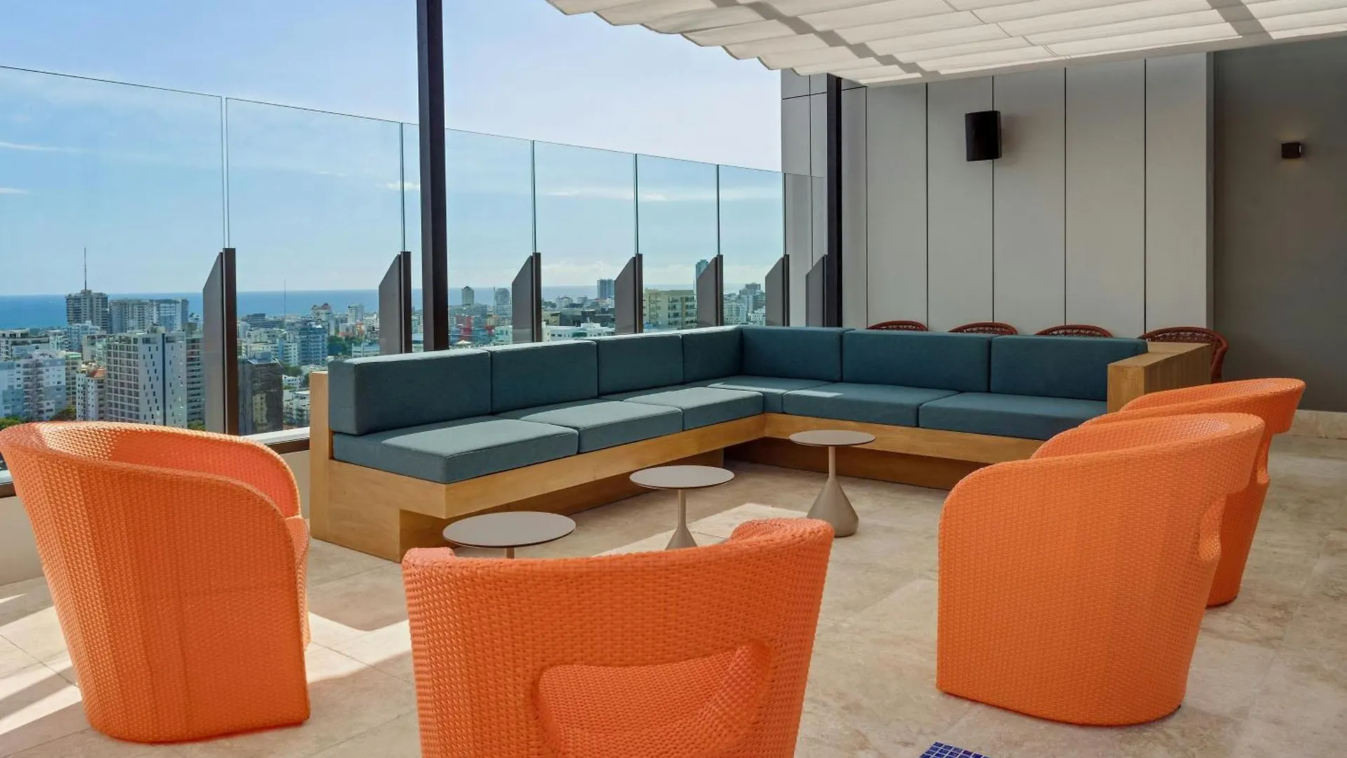 Aloft Santo Domingo Piantini Hotel
